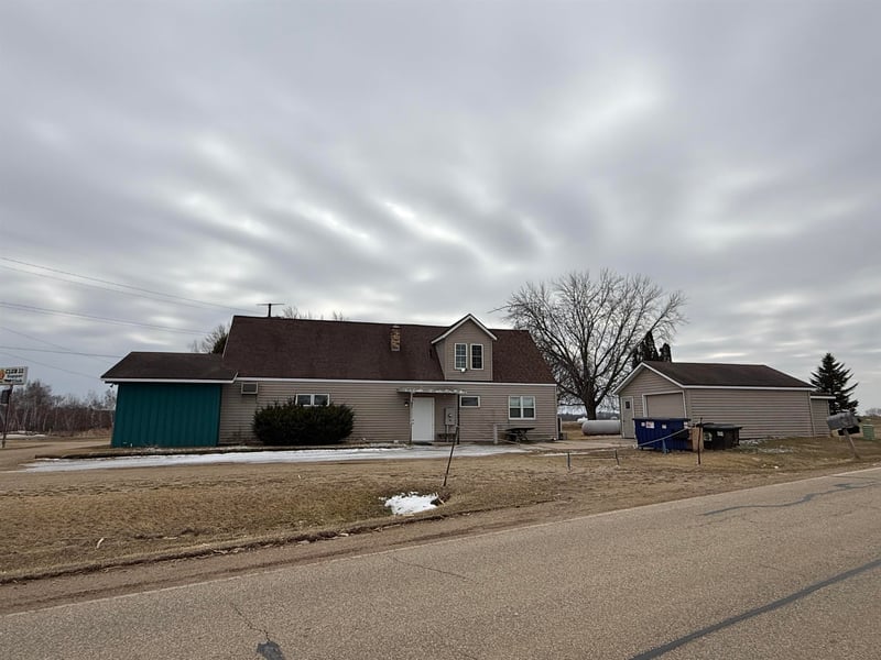 N3925 Friendship Cir, Shawano, WI 54166