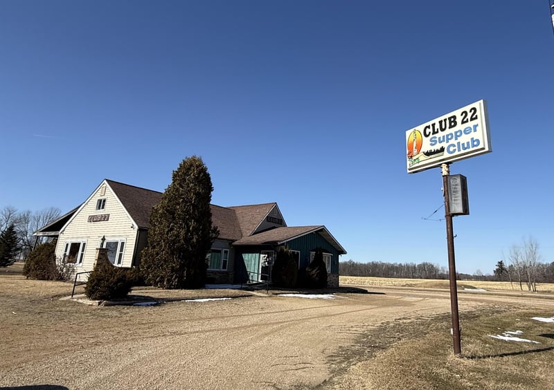 N3925 Friendship Cir, Shawano, WI 54166