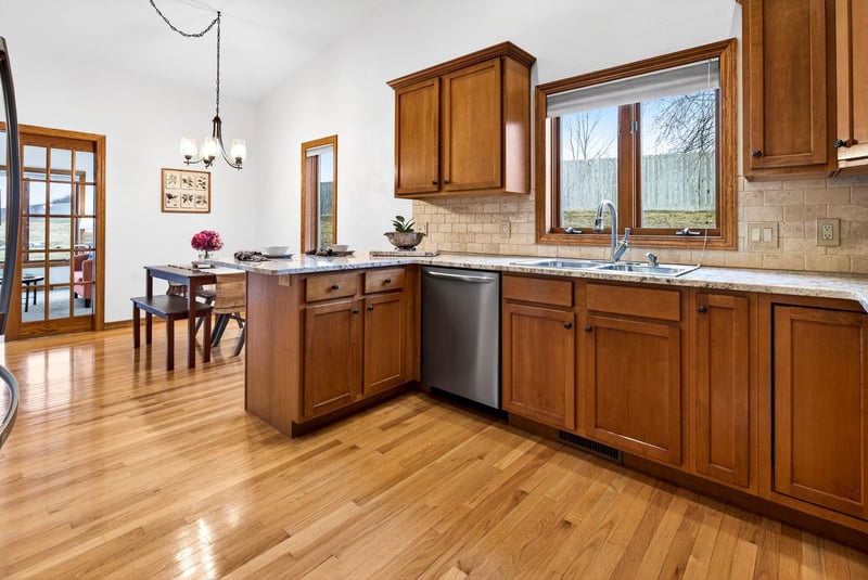 1831 Sylvan Ave, Appleton, WI 54915-5877