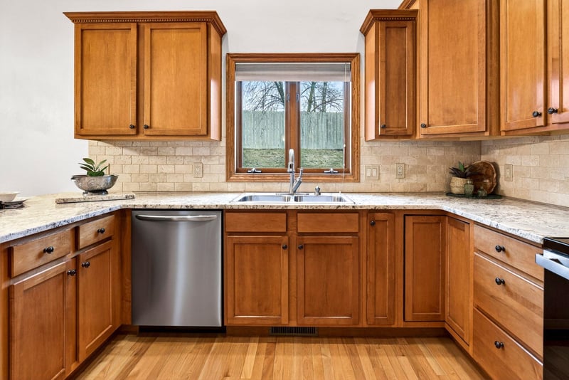 1831 Sylvan Ave, Appleton, WI 54915-5877