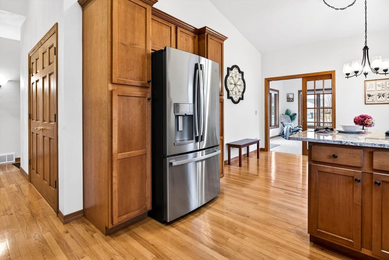 1831 Sylvan Ave, Appleton, WI 54915-5877