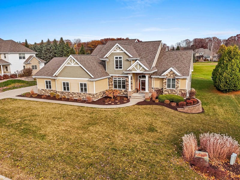 1336 Sedona Cir, Oneida, WI 54155