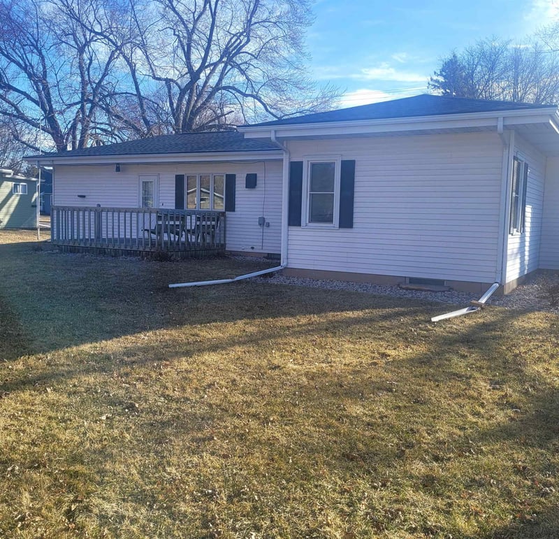 1947 Minnesota St, Oshkosh, WI 54902-7016