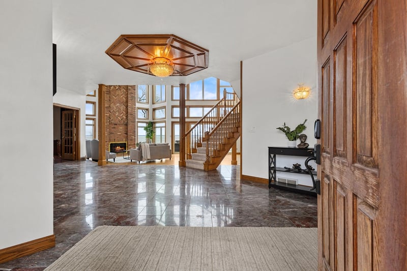 3220 Old Orchard Ln, Oshkosh, WI 54902