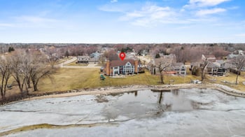 3220 Old Orchard Ln, Oshkosh, WI 54902