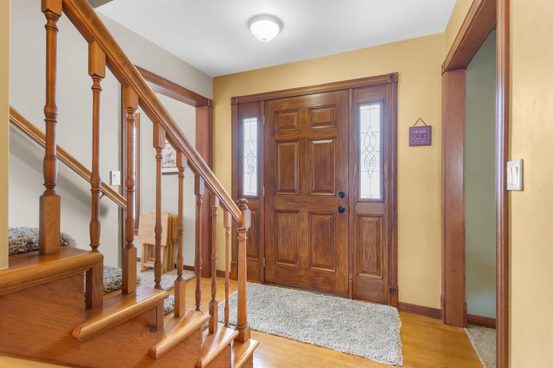 1955 Baraboo Cir, De Pere, WI 54115