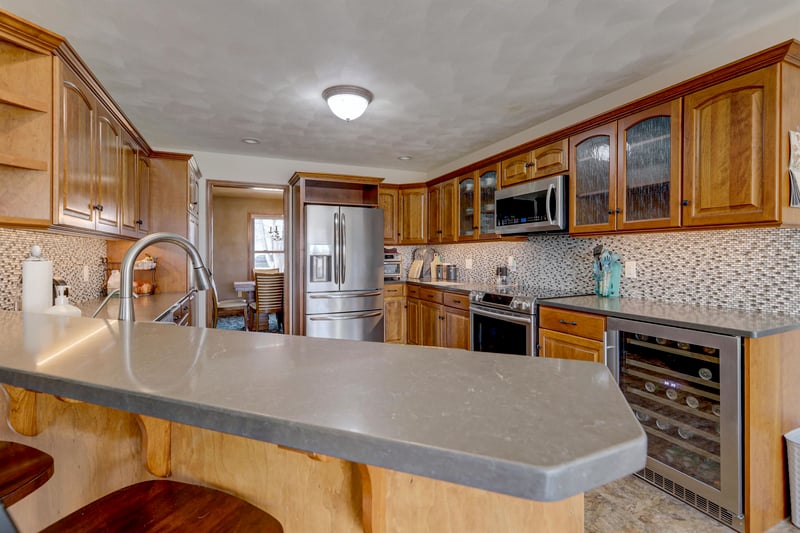 N1768 Terrace Dr, Greenville, WI 54942