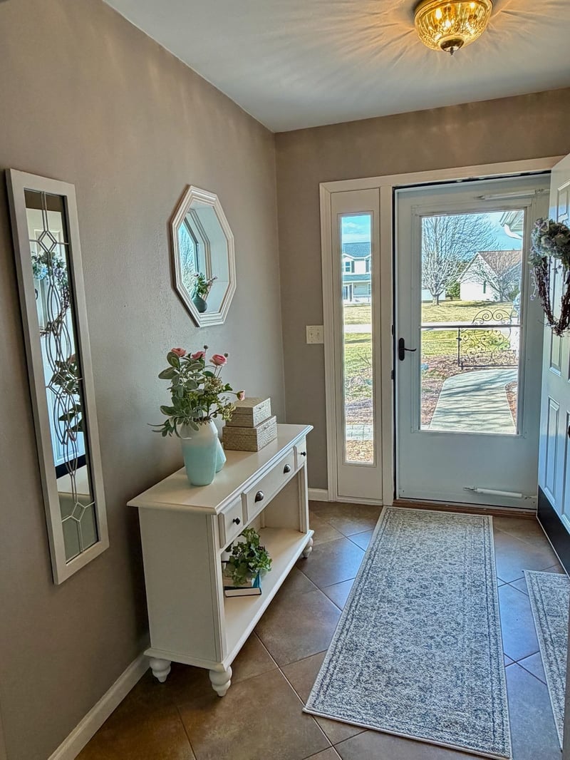 N1340 Westgreen Dr, Greenville, WI 54942