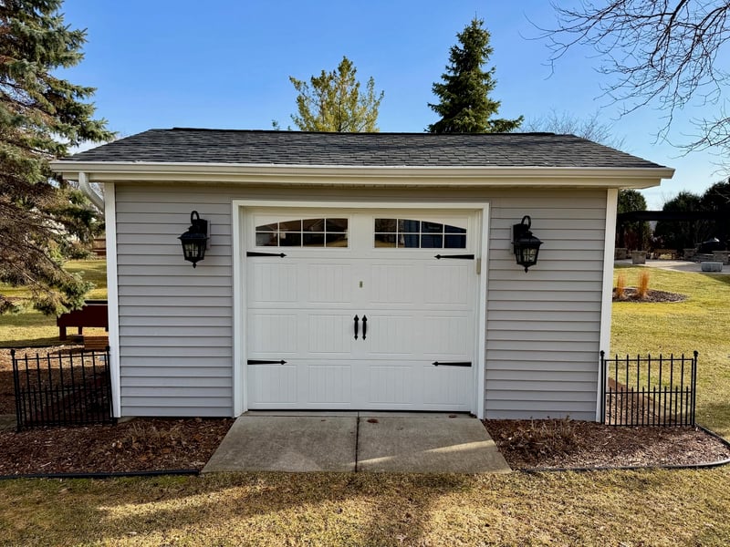 N1340 Westgreen Dr, Greenville, WI 54942
