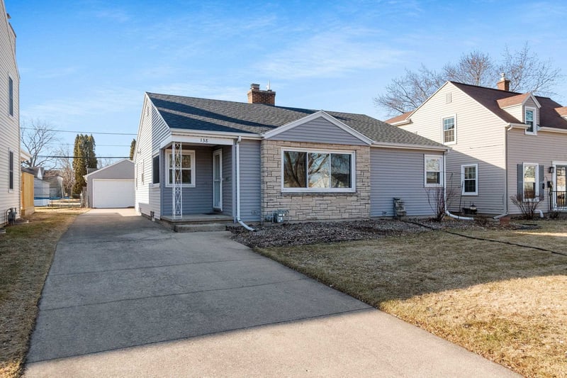 138 Hazel St, Neenah, WI 54956