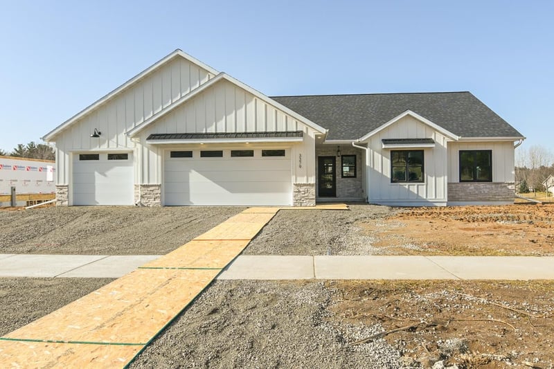 3379 Glendale Ave, Green Bay, WI 54313