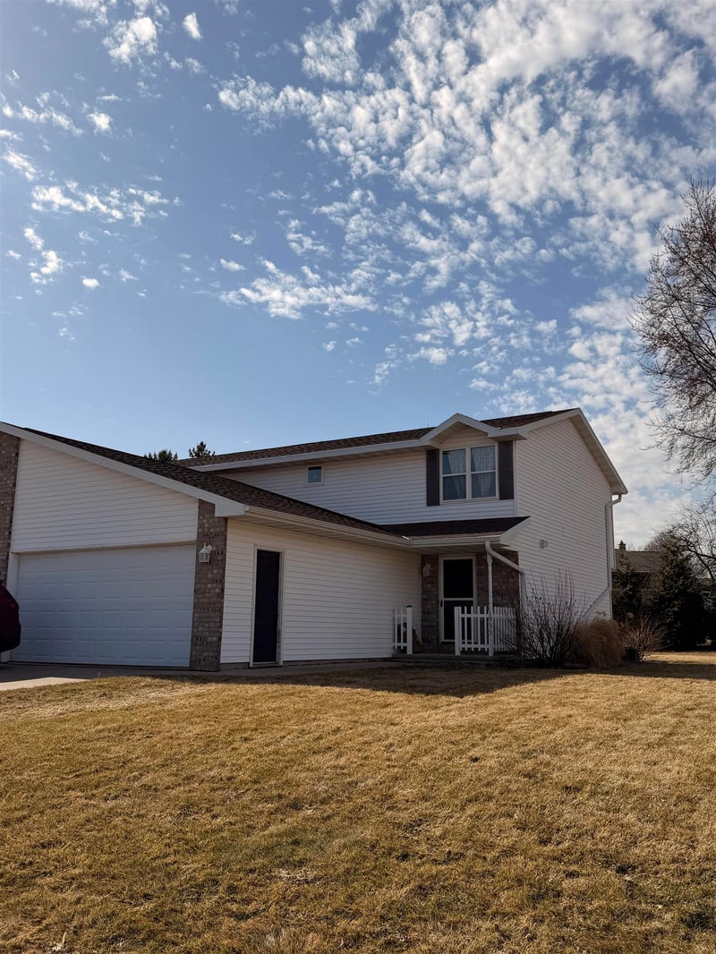 1935 Anita Ct, Appleton, WI 54913