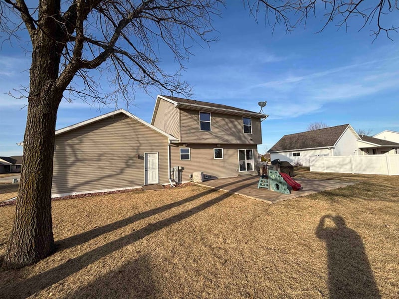 1843 Sandy Springs Rd, De Pere, WI 54115