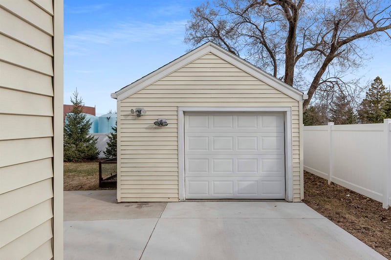 130 Pine St, Denmark, WI 54208