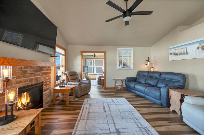 3865 Meunier Ln, Green Bay, WI 54311