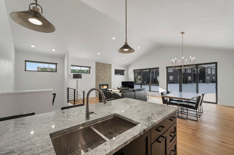 396 Aldon Cir, Green Bay, WI 54304