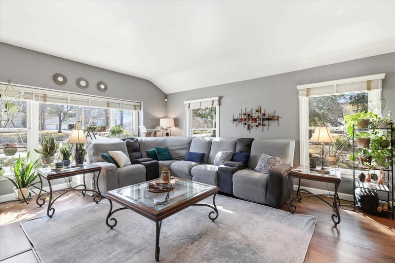 2526 Webster Ave, Green Bay, WI 54301