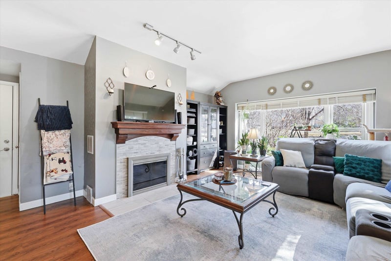 2526 Webster Ave, Green Bay, WI 54301