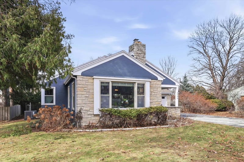 2526 Webster Ave, Green Bay, WI 54301