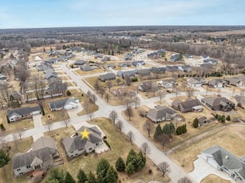 3670 Copper Oak Cir, Green Bay, WI 54313-8476