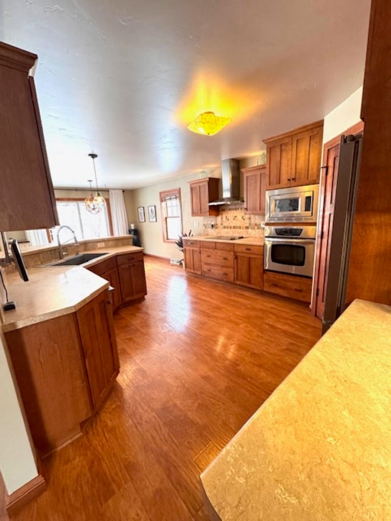 3365 Nelson Rd, Oshkosh, WI 54904