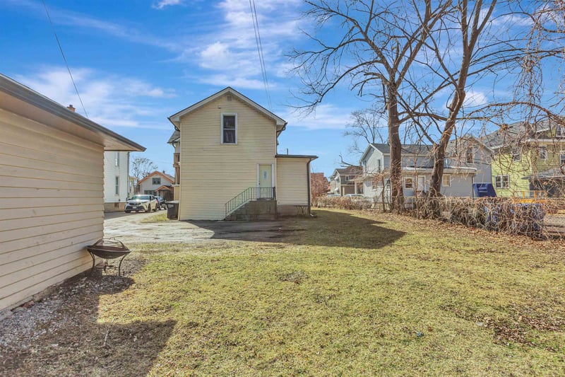 514 Irving Ave, Oshkosh, WI 54901