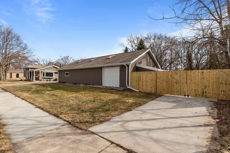 2402 Madison St, Appleton, WI 54915