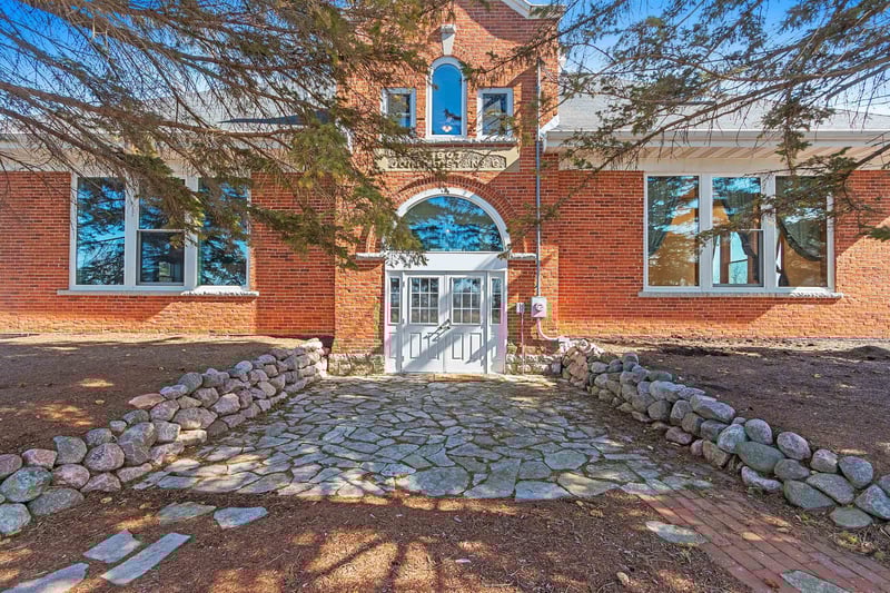 100 Northview Rd, Green Bay, WI 54311