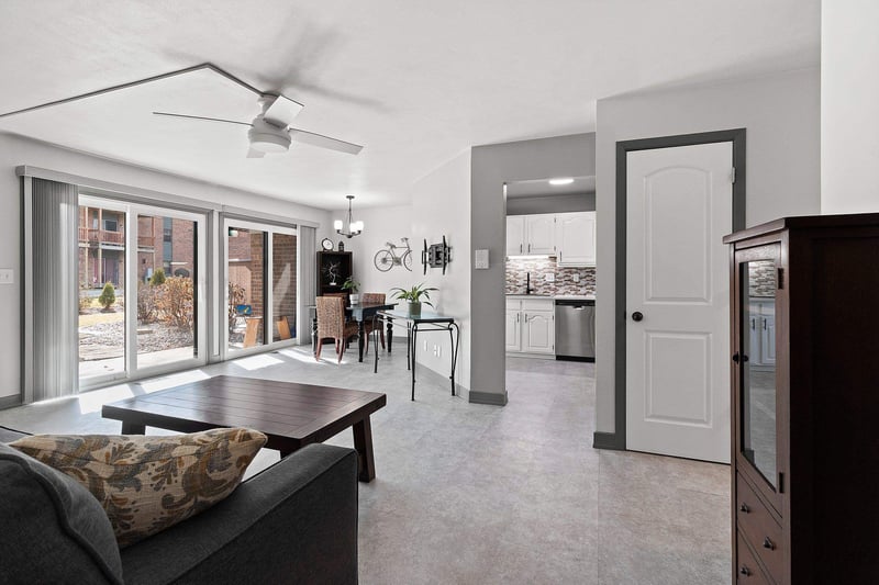 2964 Mossy Oak Cir, Green Bay, WI 54311