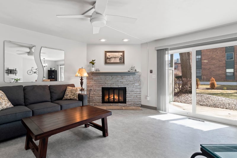 2964 Mossy Oak Cir, Green Bay, WI 54311