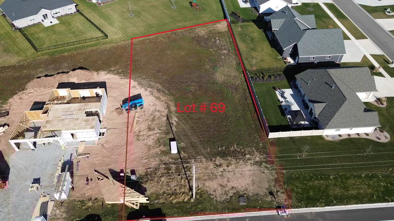 2374 Scheuring Rd #69, De Pere, WI 54115