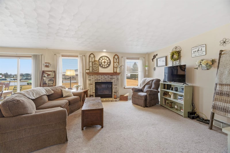 N9678 Hopfensperger Rd, Appleton, WI 54915