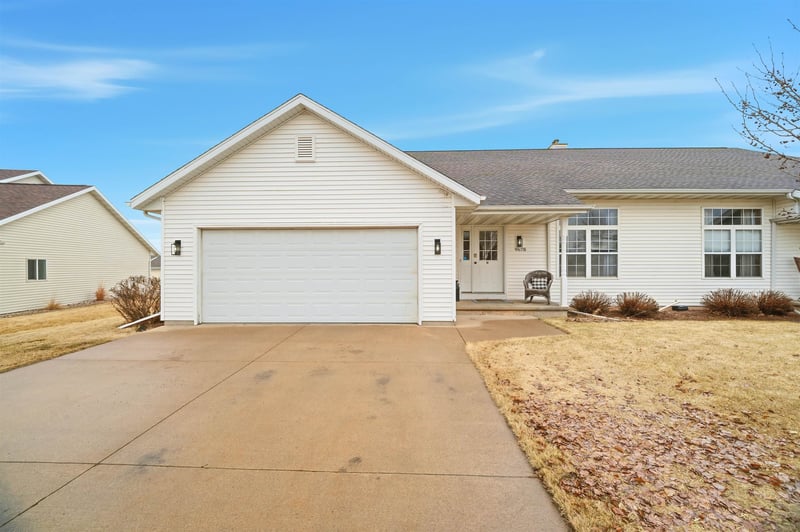 N9678 Hopfensperger Rd, Appleton, WI 54915