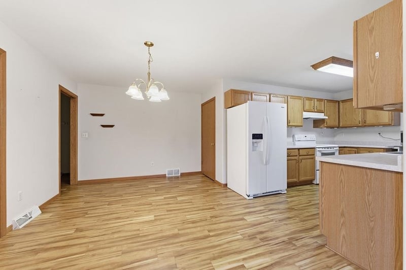 1399 South Park Ave, Oshkosh, WI 54902