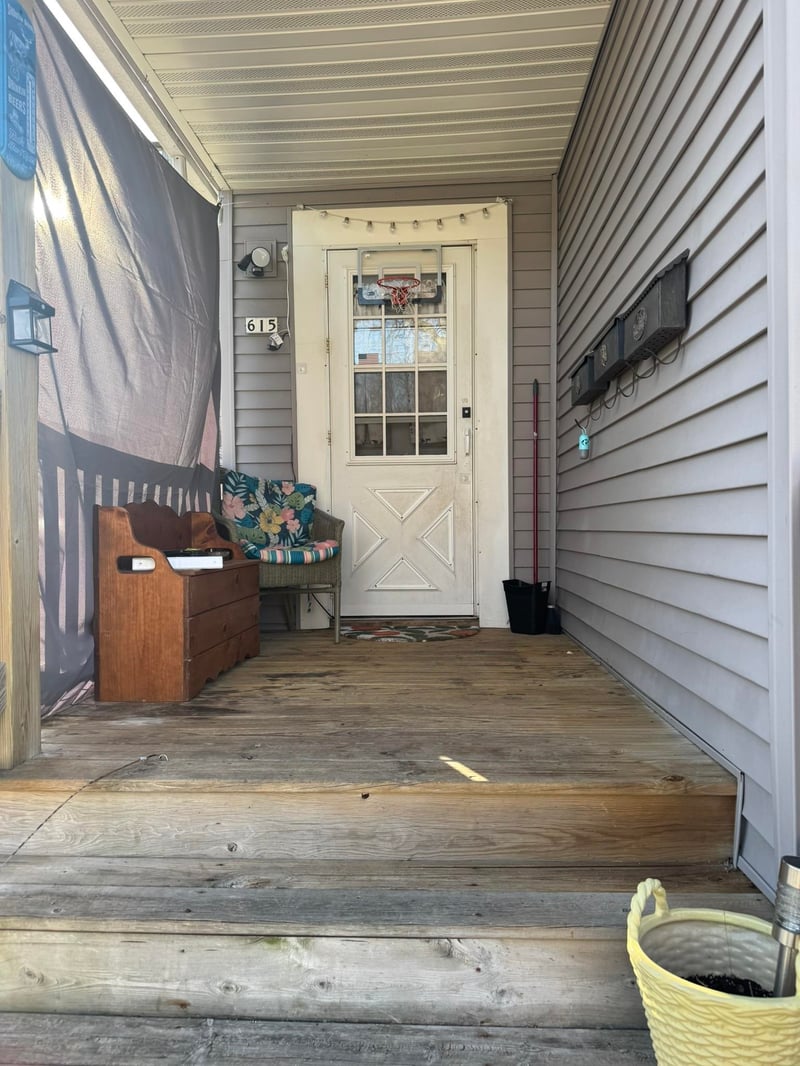 615 Mt Vernon St, Oshkosh, WI 54901-2565