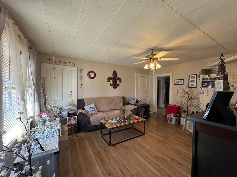 615 Mt Vernon St, Oshkosh, WI 54901-2565