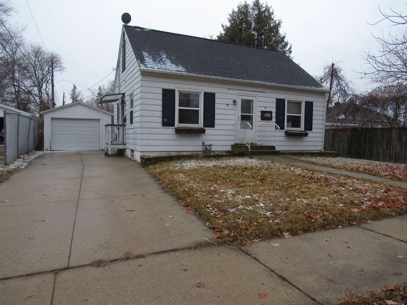 1001 8th St, Green Bay, WI 54304