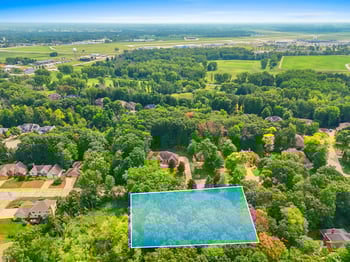 2920 Parkwood Dr, Green Bay, WI 54313