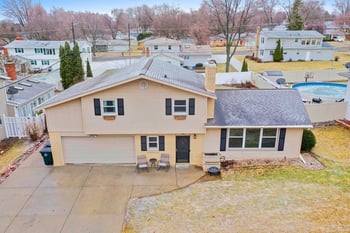 951 Duchateau Ave, Green Bay, WI 54304