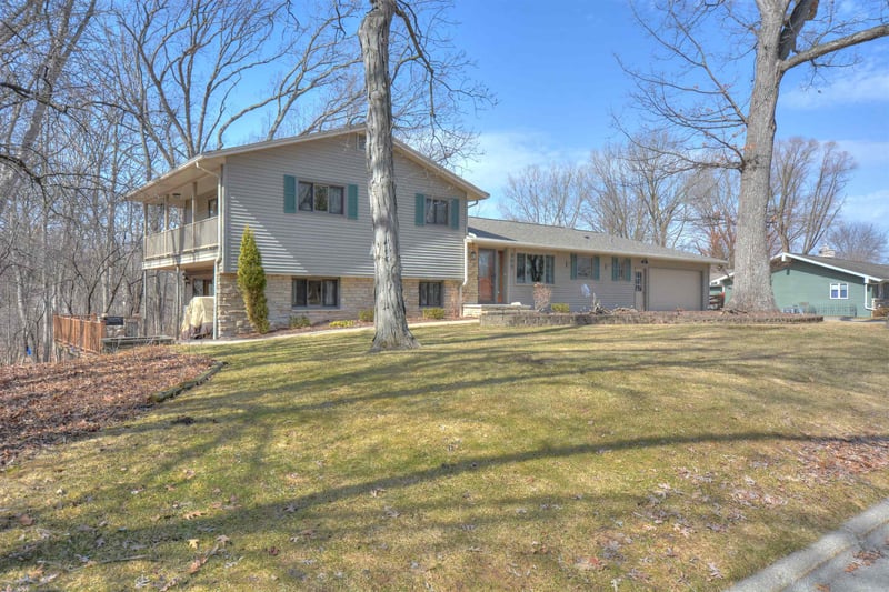 505 Meadow Ln, Kaukauna, WI 54130