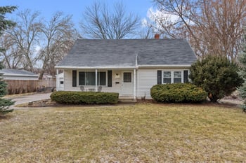 1014 Suydam St, Green Bay, WI 54301-1320