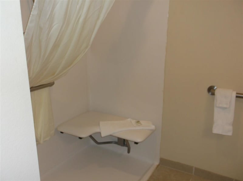 1515 Planeview Dr, Oshkosh, WI 54904-9101