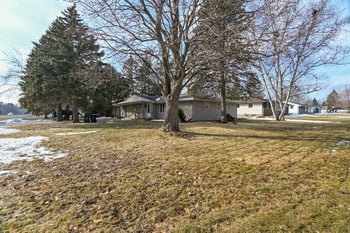 961 Alta St, Green Bay, WI 54313-7053