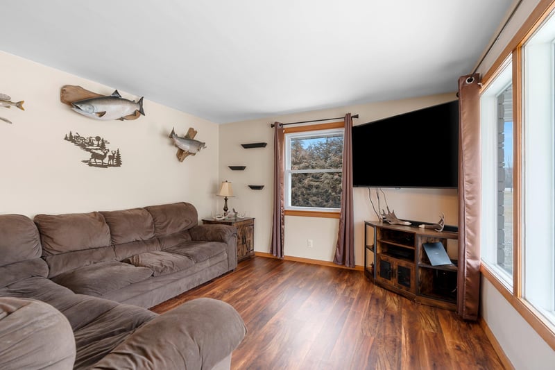 4451 Renier Rd, Green Bay, WI 54311