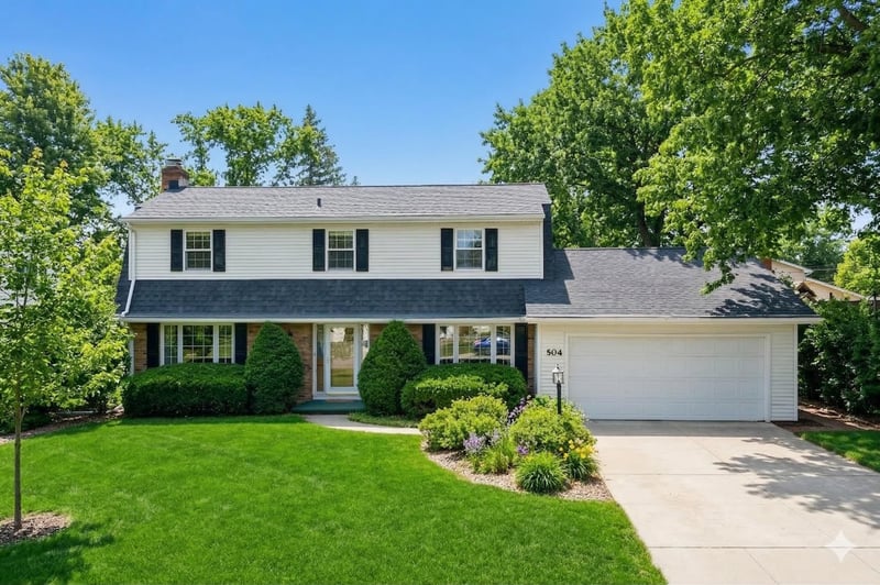 504 Somerset Dr, Green Bay, WI 54301