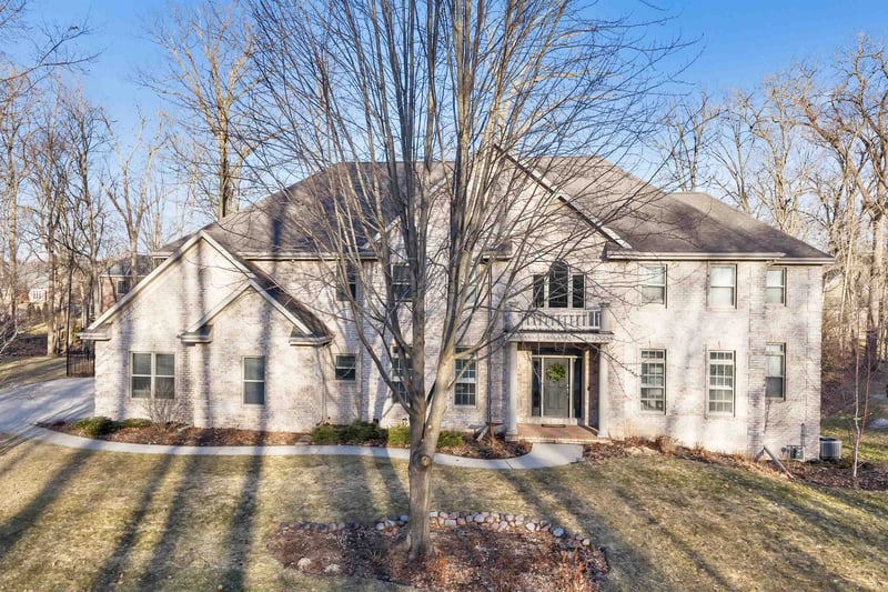 4336 Hilton Head Dr, Oneida, WI 54155-8653