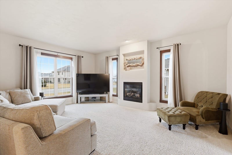 N9185 Jonsch Dr, Appleton, WI 54915