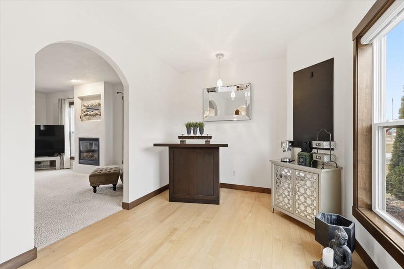 N9185 Jonsch Dr, Appleton, WI 54915