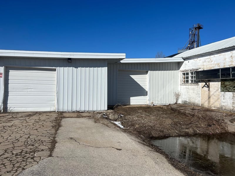 205 2nd Ave, Pulaski, WI 54162