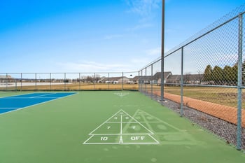 1617 Twin Lakes Cir, Green Bay, WI 54311-5636